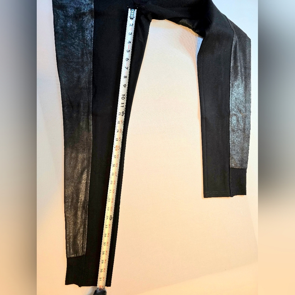 NWT NU Denmark Women's Black Suede Leggings Size Large - Picture 5 of 8